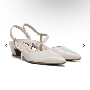 Life Stride Minimalist Pumps with Soft System Foam Comfort - Size 9